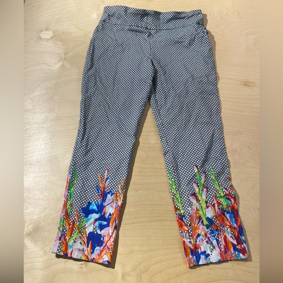 Attyre Black and White Geometric Ankle Pants 14 (NX) - Picture 4 of 13